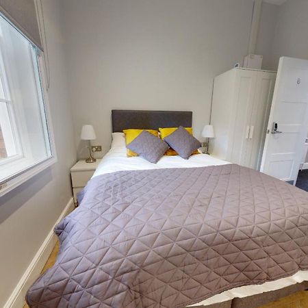 コヴェントリー1 Castle Yardアパートメント 部屋 写真